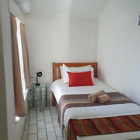 Hotel Pension Steiner Windhoek Exteriör bild