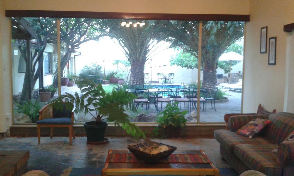 Hotel Pension Steiner Windhoek Rum bild