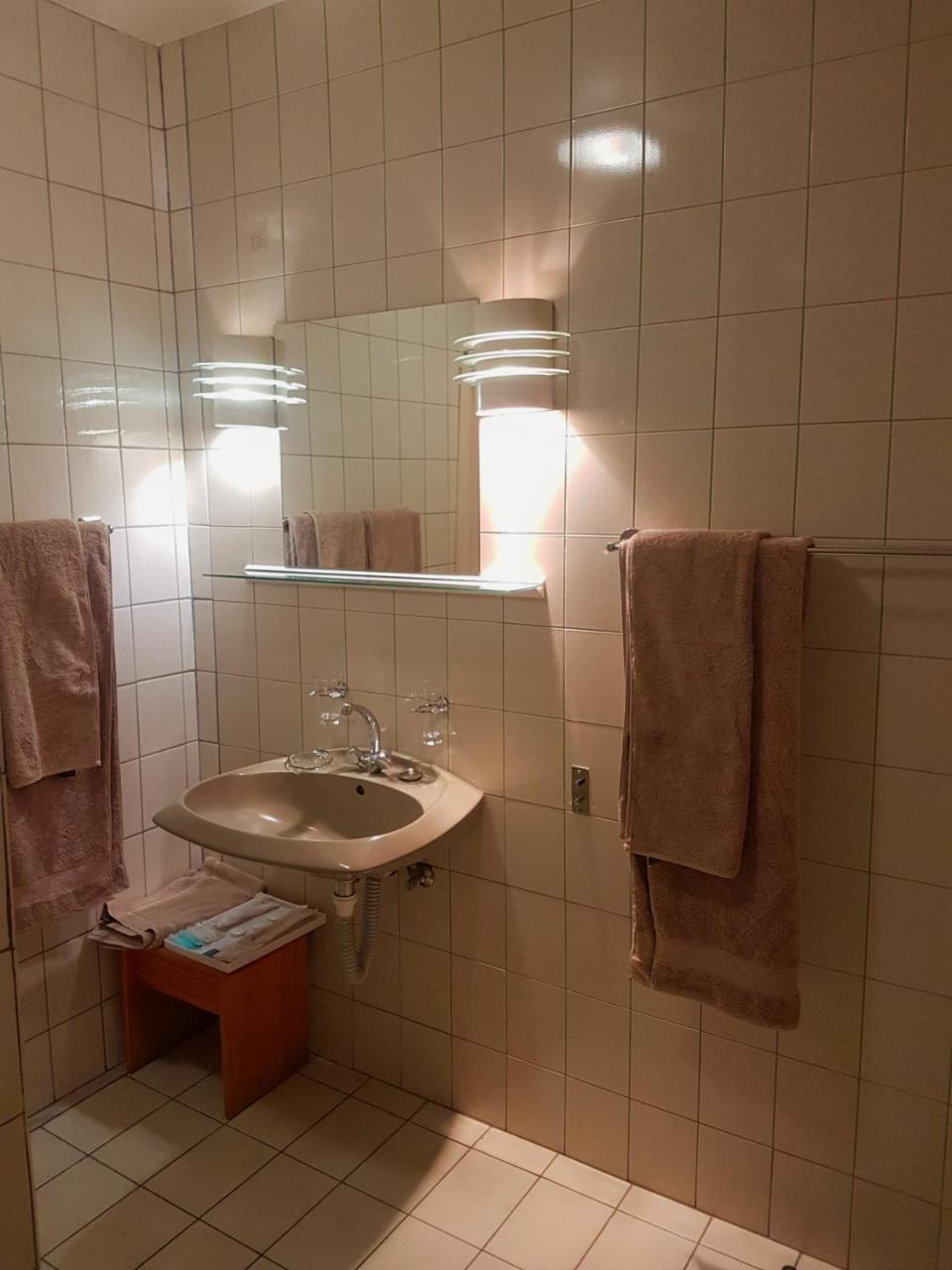 Hotel Pension Steiner Windhoek Exteriör bild